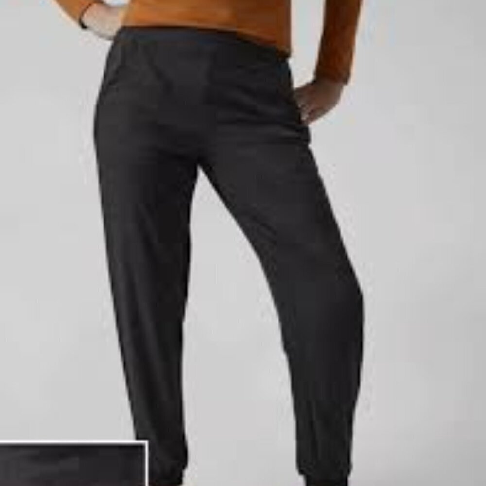 Athleta Black Camo Brooklyn Lined Lux Pull On Travel Commuter 2 Joggers Pants